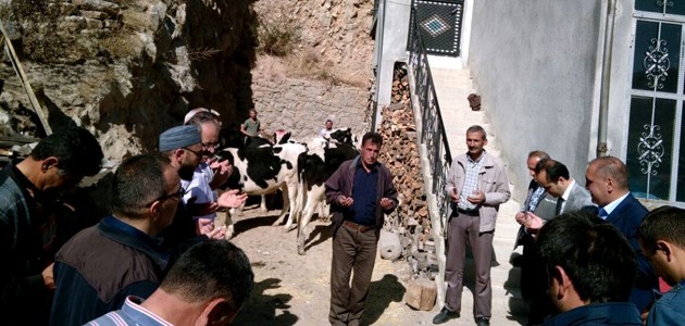 Seydişehir’de orman köylülerine süt ineği dağıtıldı