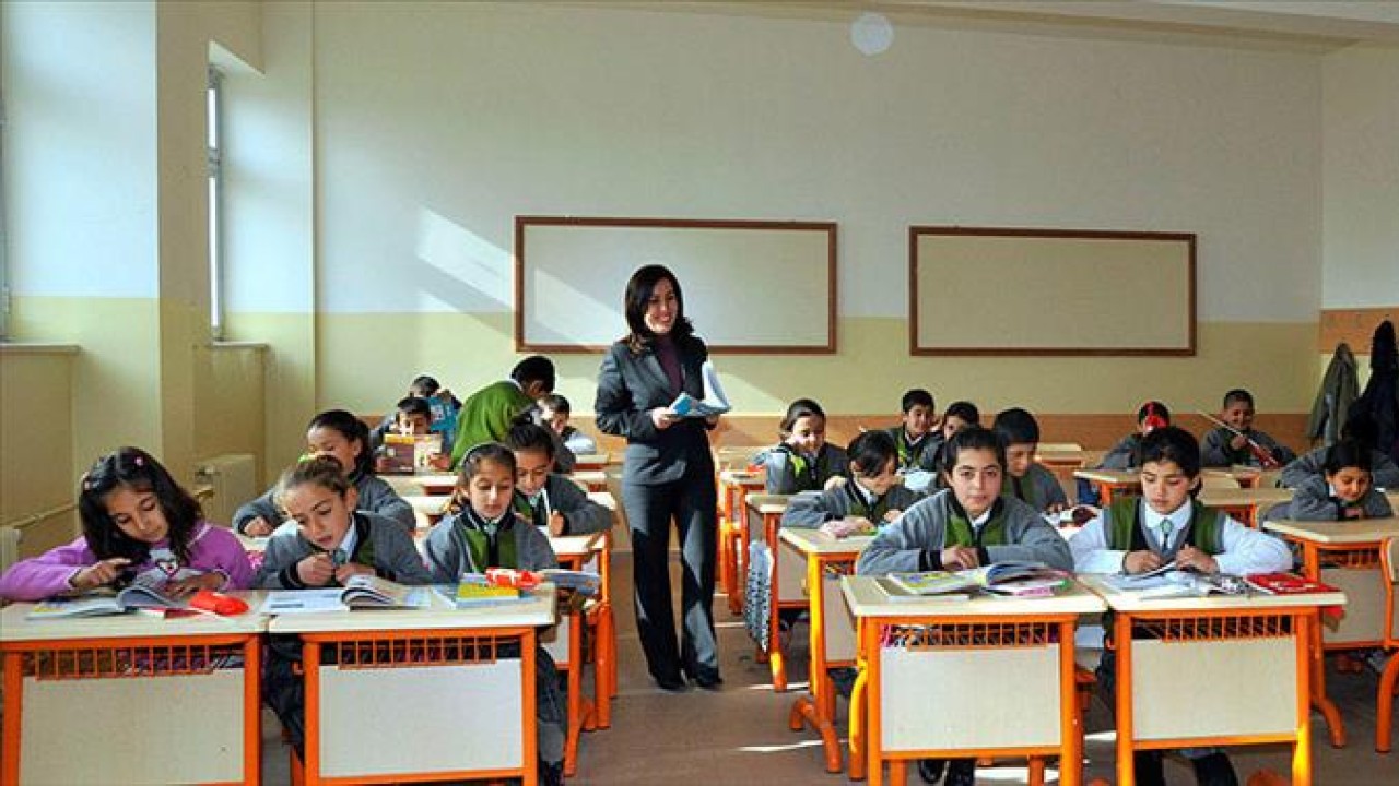 Öğretmen adaylarının sınavlarına ilişkin düzenleme Resmi Gazete'de